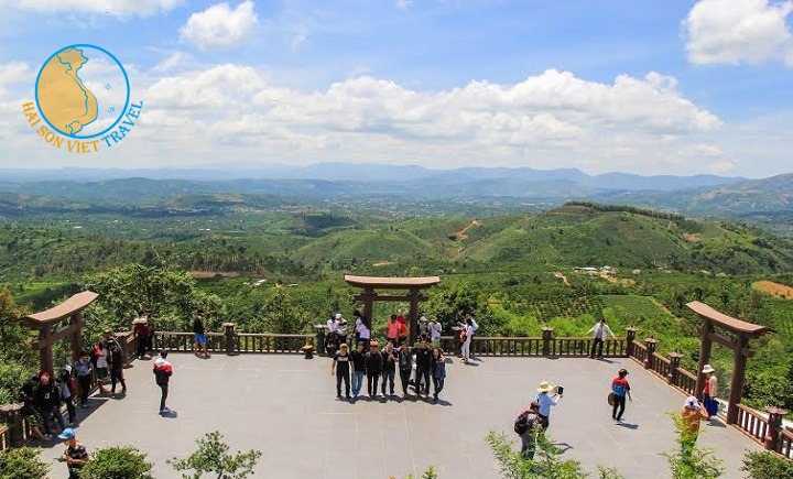 Tour Đà Lạt Tham quan Cổng Trời - Hoa Sơn Điền Trang - Langbiang - Vườn hoa Cẩm Tú Cầu